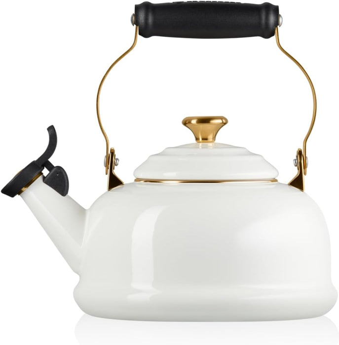 Le Creuset Whistling Kettle Signature Gold, 1.7qt