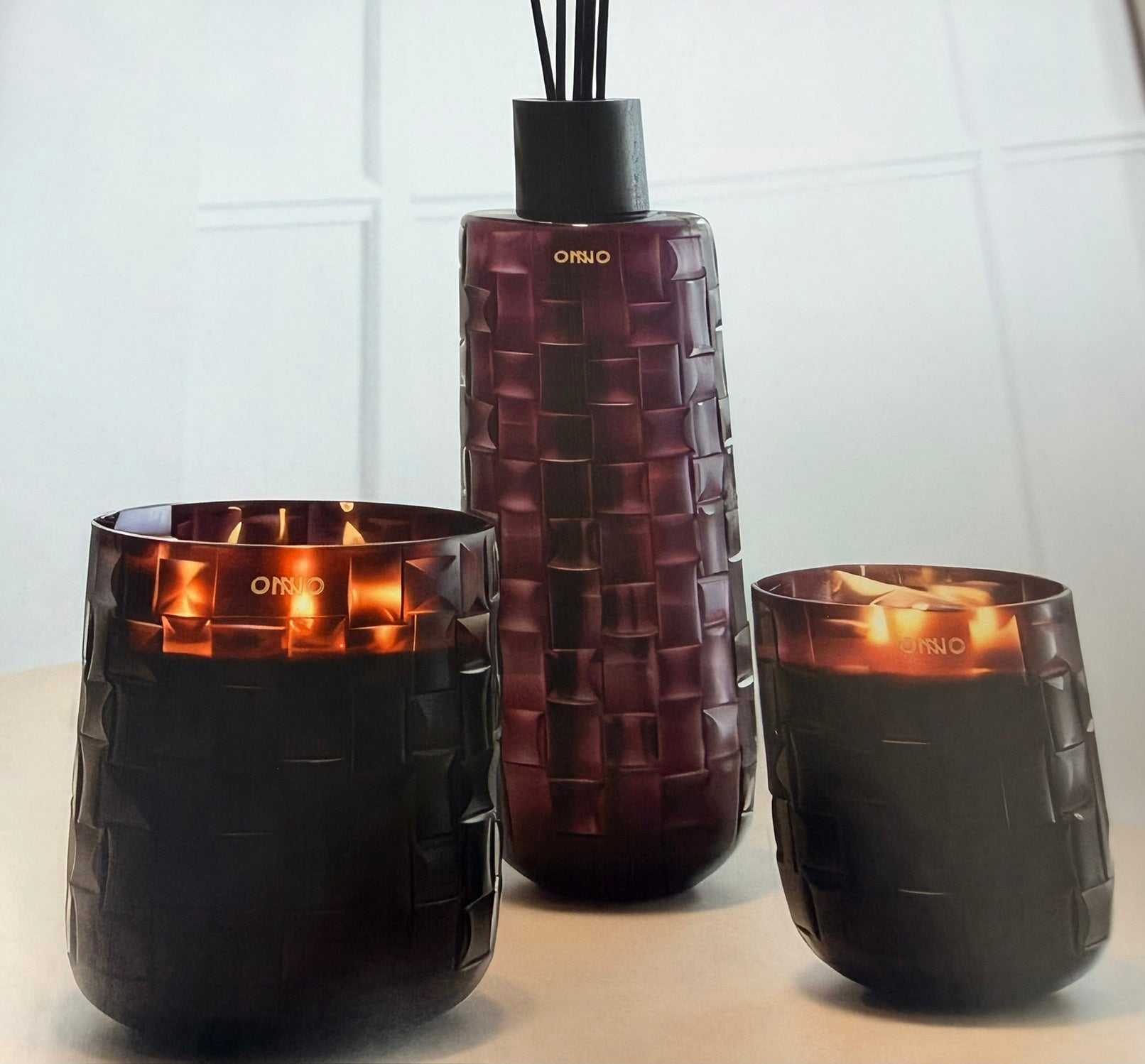 Onno Collection Chess Burgundy Candle