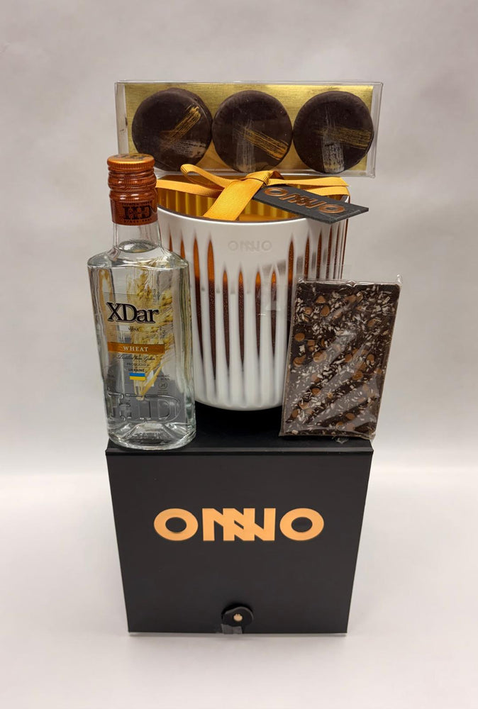 Purim 2026 Onno Collection Large Candle Mishloach Manos